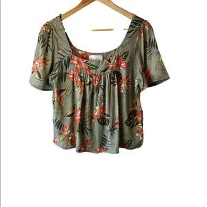 NWT SADIE & SAGE Tropical Print Short Sleeve Top
